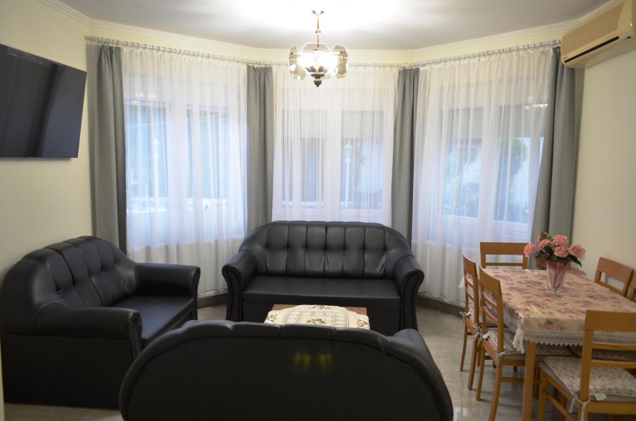 Henrietta - Violetta Apartman Hajduszoboszlo Luaran gambar