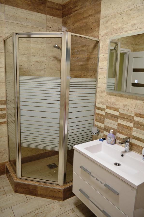 Henrietta - Violetta Apartman Hajduszoboszlo Luaran gambar