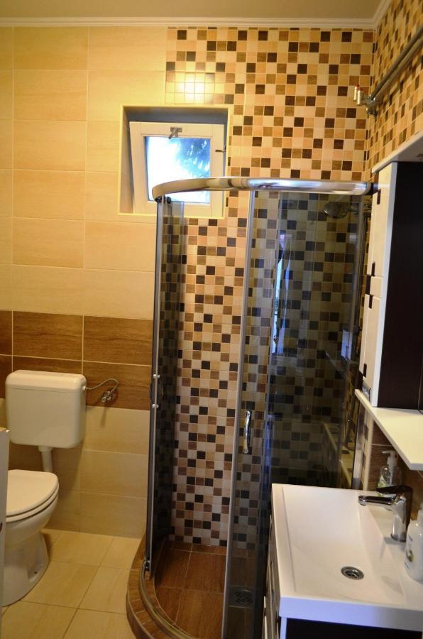 Henrietta - Violetta Apartman Hajduszoboszlo Luaran gambar