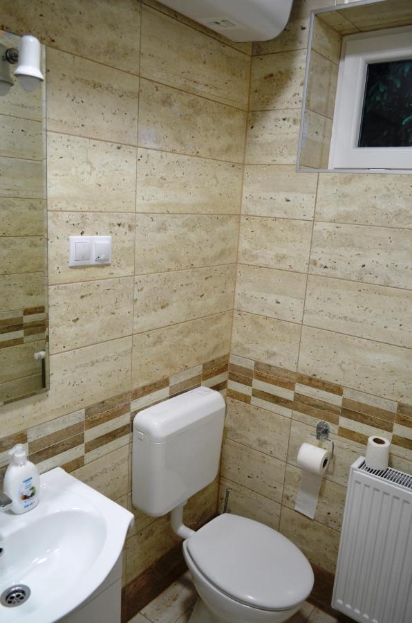 Henrietta - Violetta Apartman Hajduszoboszlo Luaran gambar