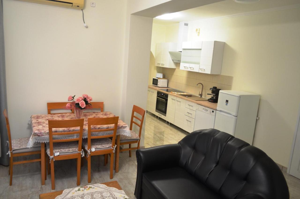 Henrietta - Violetta Apartman Hajduszoboszlo Luaran gambar